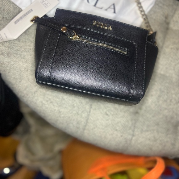 XSOLDX Furla Black Leather Mini Crossbody Bag W/ dust bag - Picture 4 of 11